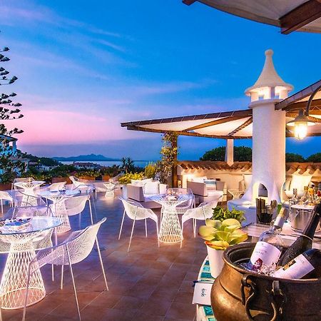 Hotel Punta Est Baja Sardinia Esterno foto