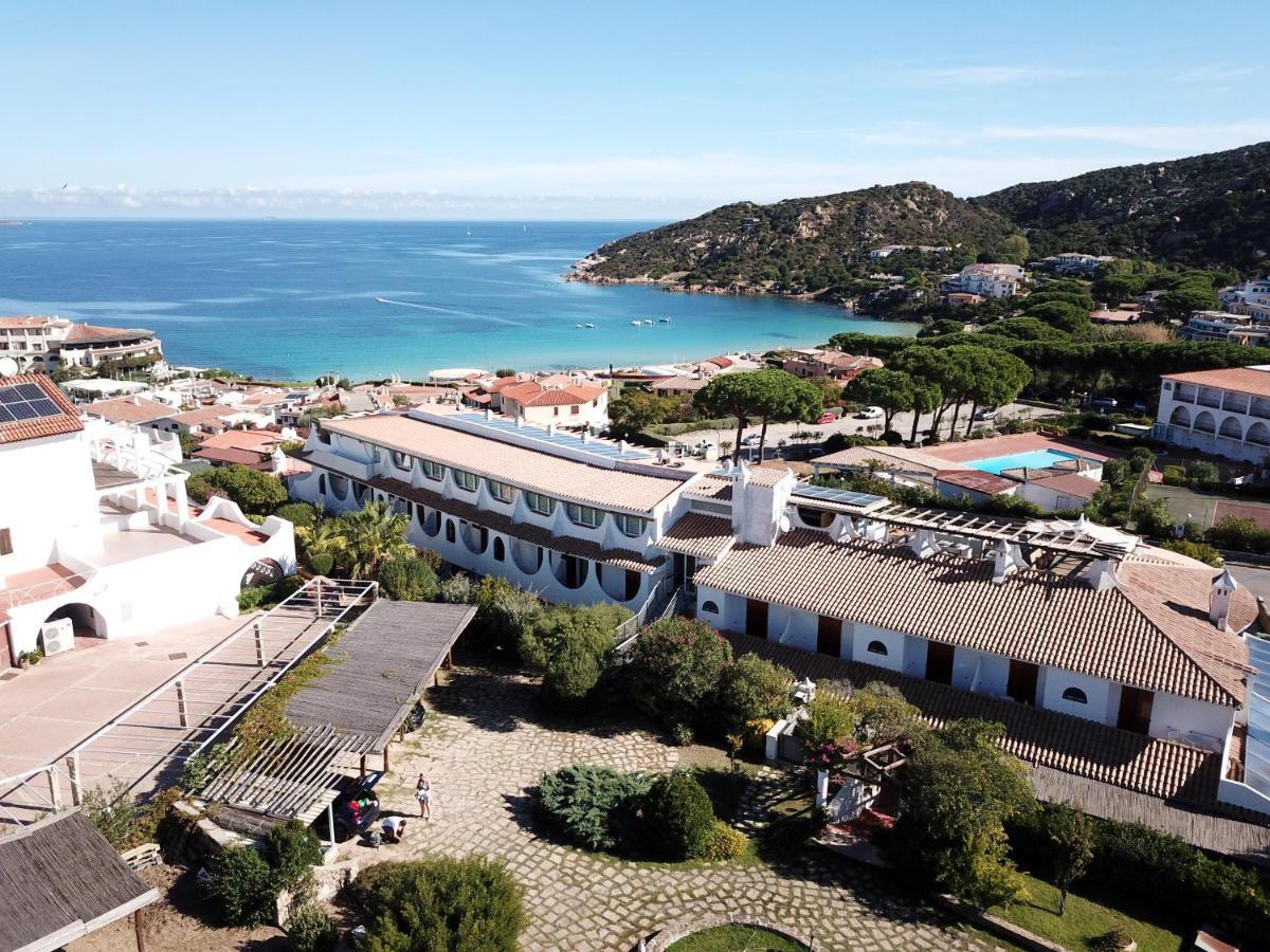 Hotel Punta Est Baja Sardinia Esterno foto