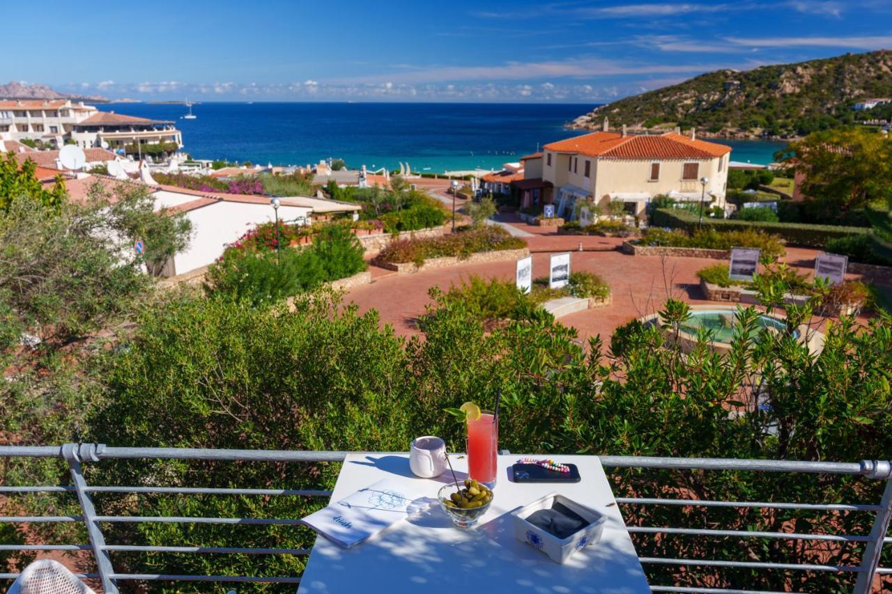 Hotel Punta Est Baja Sardinia Esterno foto